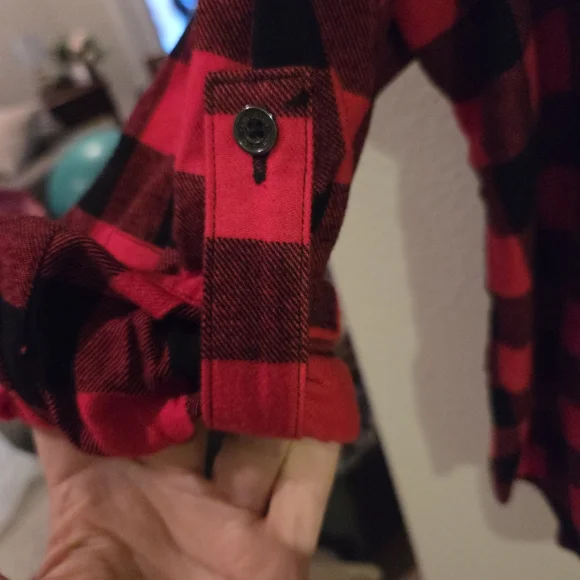 DKNY Red and Black Flannel Checkered Shirt 2X - Picture 3 of 5